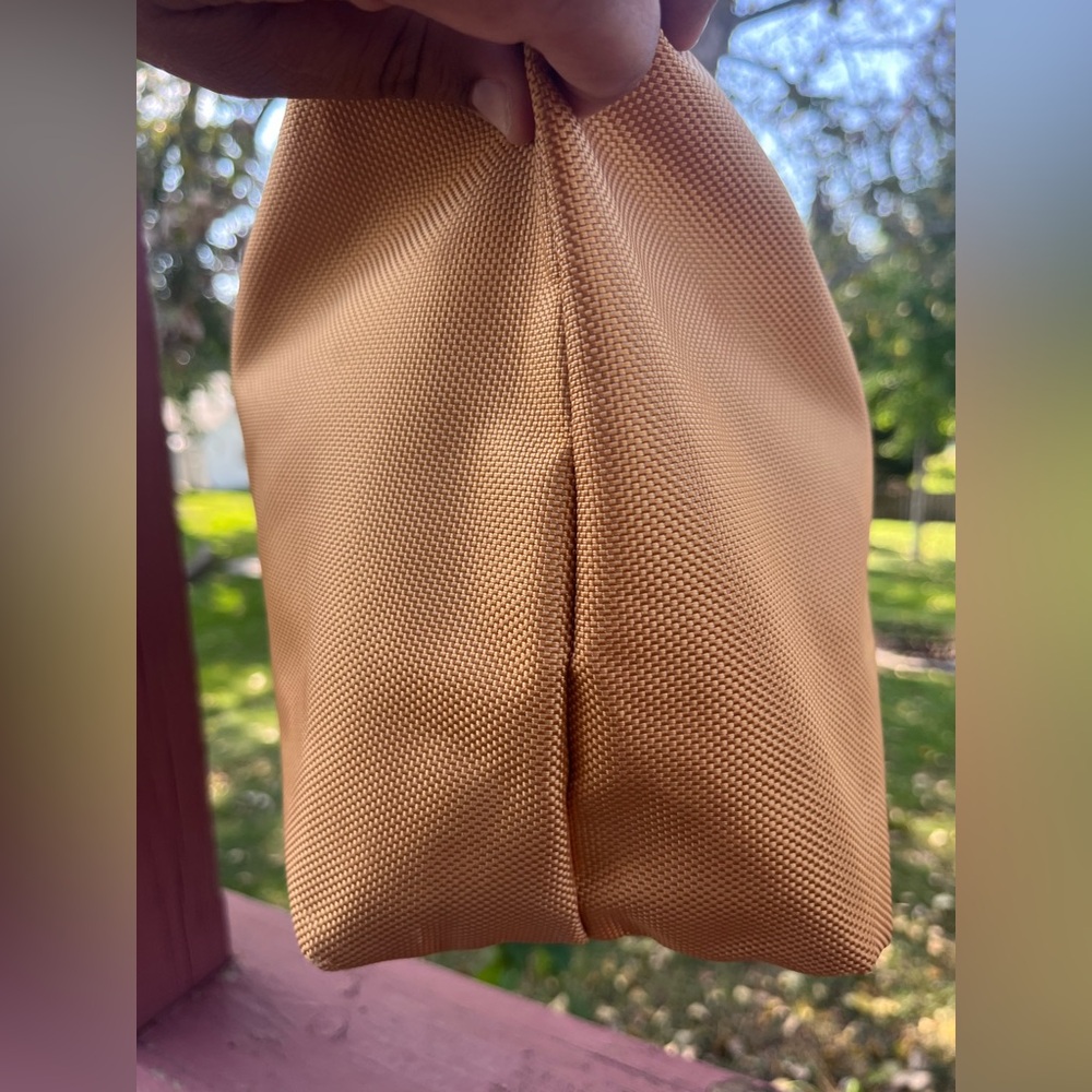 Braciano Gold Tote with Leopard Print Lining - Picture 5 of 16